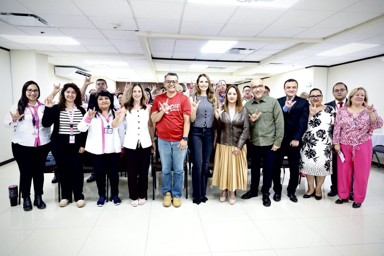 Impulsa DIF Monterrey la Inclusión con Taller de Lengua de Señas Mexicana a personal del INE