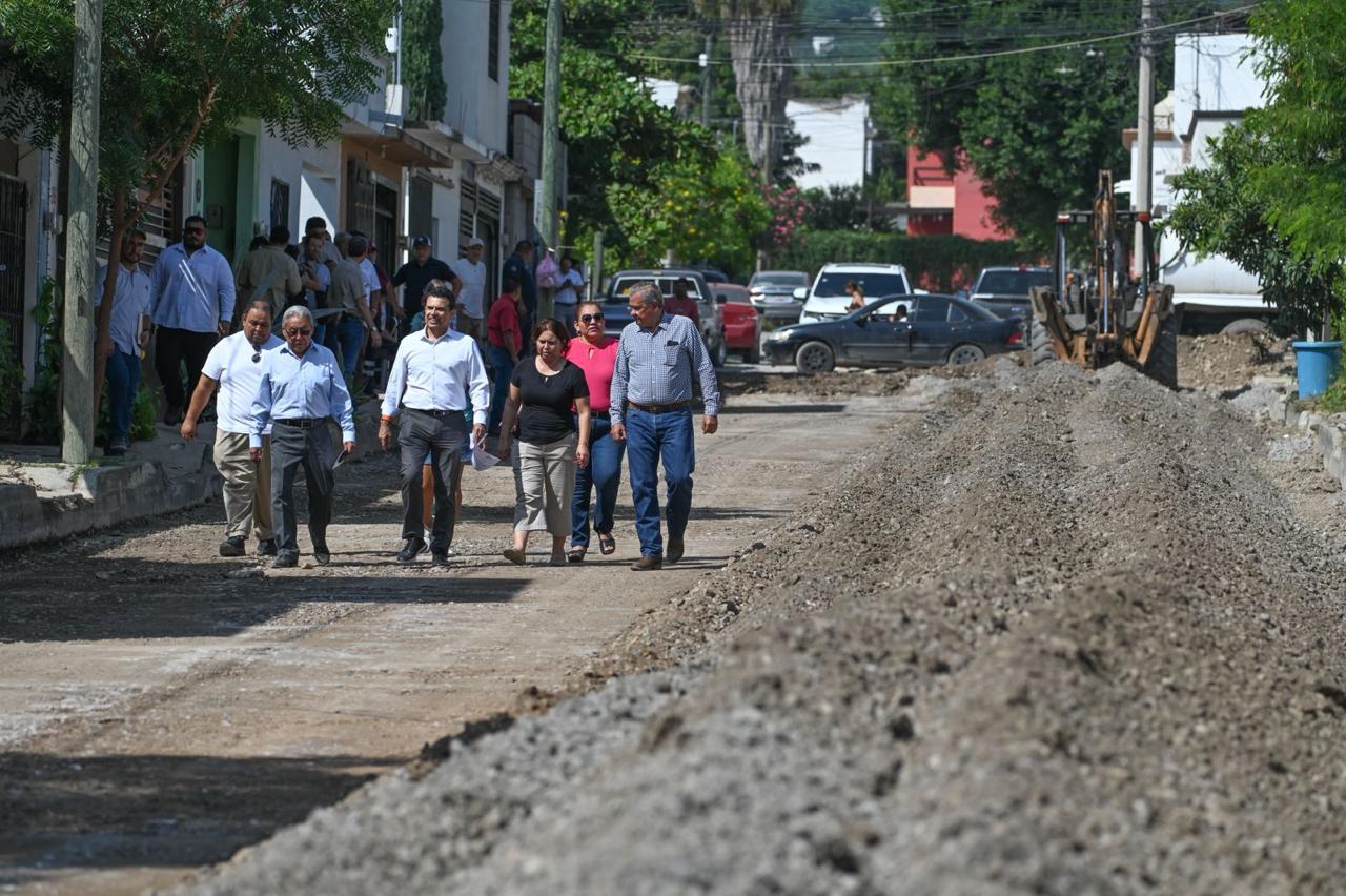 Agradecen a Gattás vecinos pavimentación en la Cuauhtémoc Agradecen a Gattás vecinos pavimentación en la Cuauhtémoc