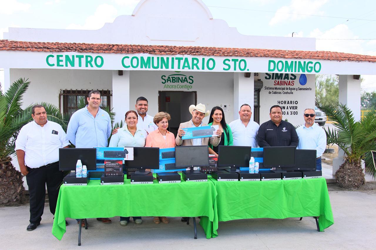 Chano Díaz impulsa la educación digital con la inauguración del Kiosko y Centro Comunitario Digital Contigo en Sabinas Chano Díaz impulsa la educación digital con la inauguración del Kiosko y Centro Comunitario Digital Contigo en Sabinas
