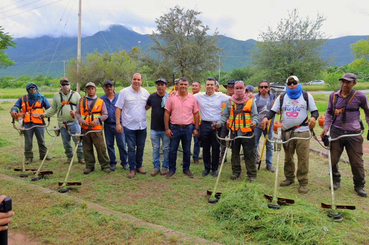 Supervisa Lalo Gattás trabajos de limpieza en vialidades Supervisa Lalo Gattás trabajos de limpieza en vialidades