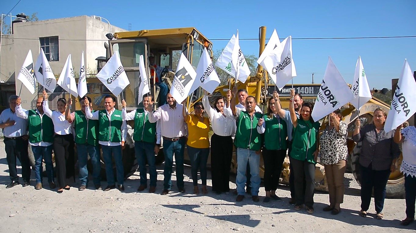 Inicia Carlos Villarreal obra integral de drenaje, agua potable y pavimentación en la colonia 288 Inicia Carlos Villarreal obra integral de drenaje, agua potable y pavimentación en la colonia 288