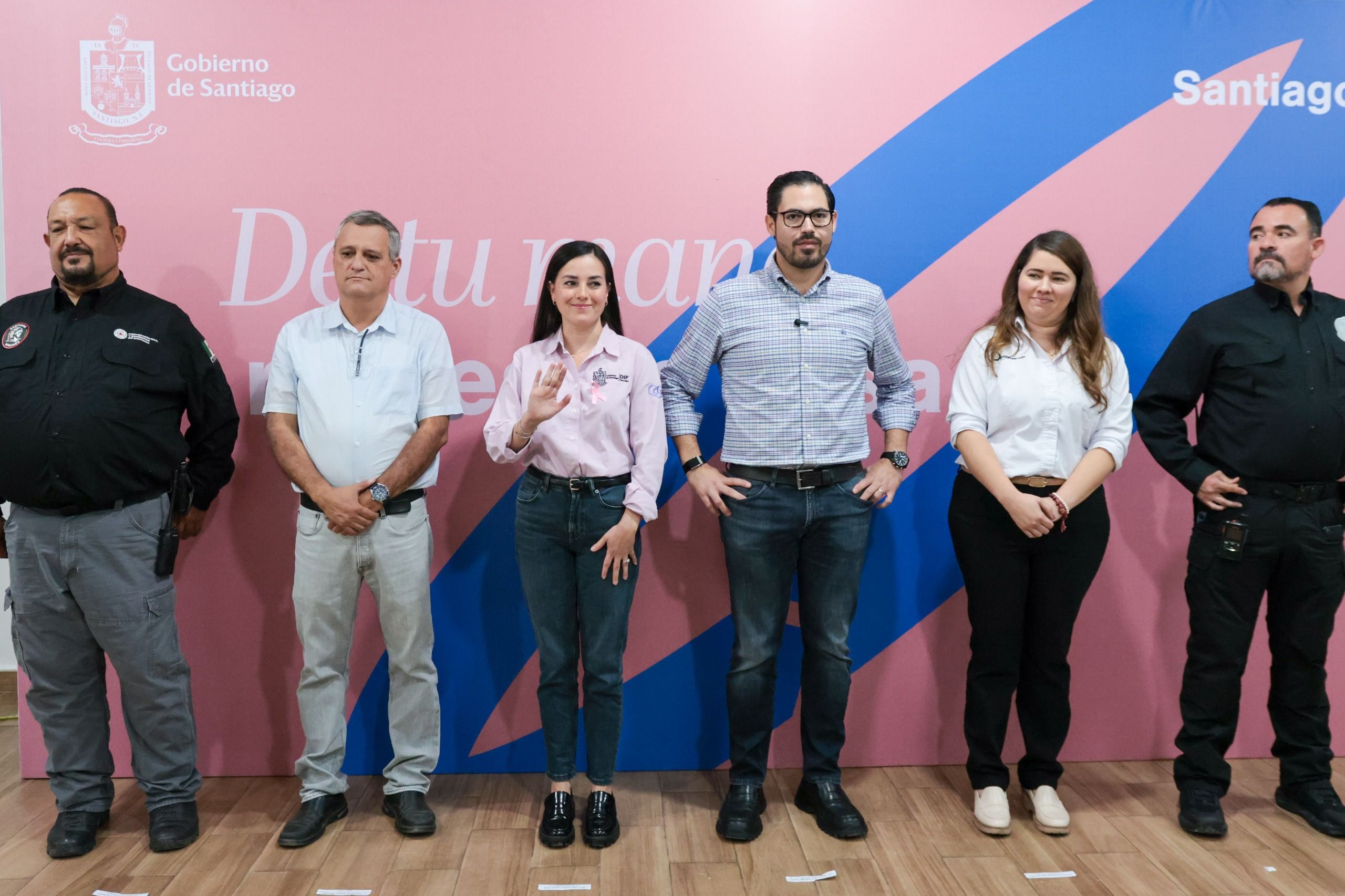 David de la Peña y Olga Villalón realizan la segunda entrega de pulseras “De tu Mano Regreso a Casa”, beneficiando a 22 personas con TEA David de la Peña y Olga Villalón realizan la segunda entrega de pulseras “De tu Mano Regreso a Casa”, beneficiando a 22 personas con TEA