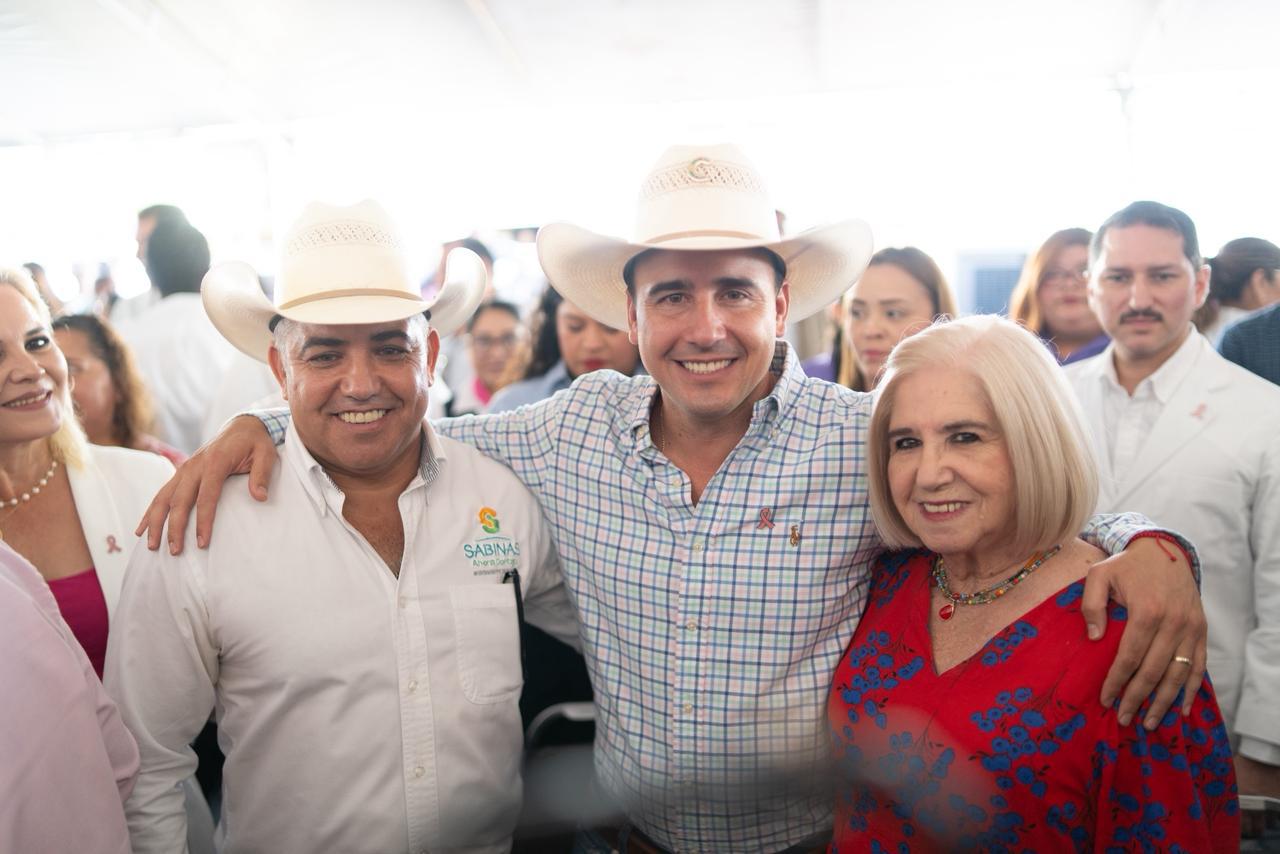 Chano Díaz y Alma Iribarren acompañan al gobernador Manolo Jiménez en la Brigada “Estar Bien, Cuidado de la Salud de la Mujer” Chano Díaz y Alma Iribarren acompañan al gobernador Manolo Jiménez en la Brigada “Estar Bien, Cuidado de la Salud de la Mujer”