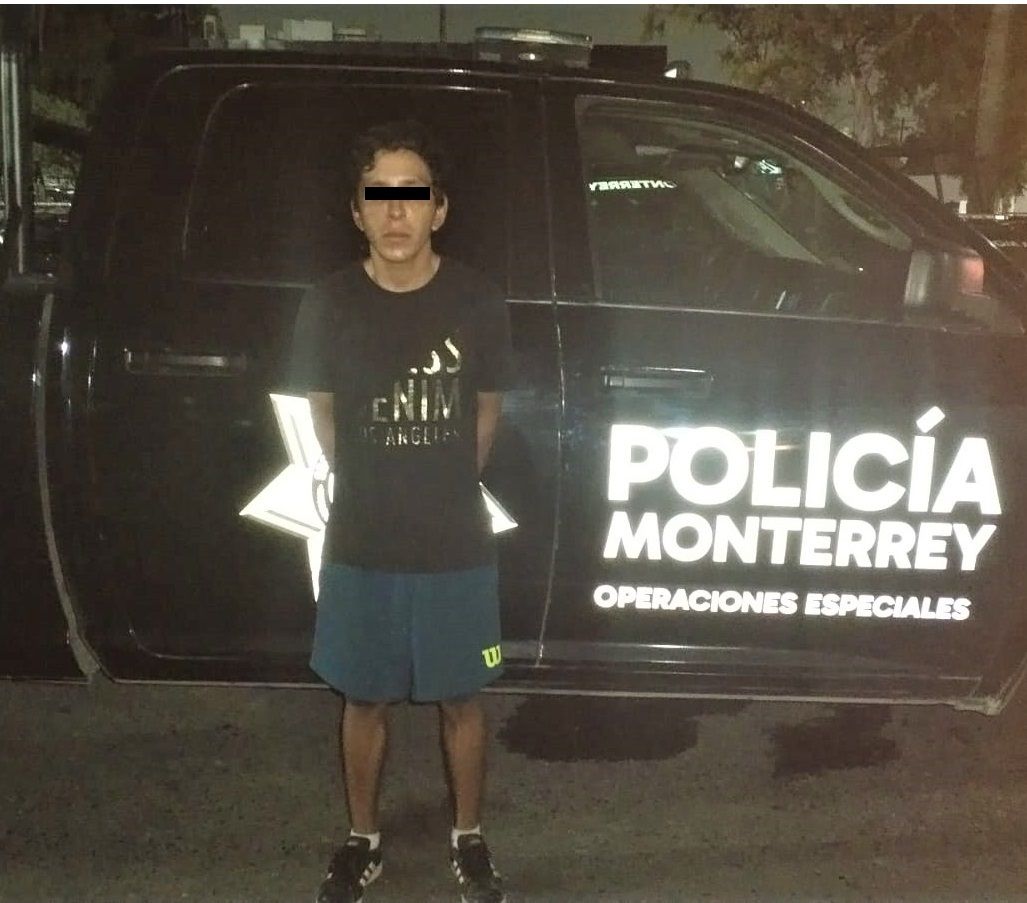 Detiene Policía de Monterrey a sujeto con 40 dosis de cocaina Detiene Policía de Monterrey a sujeto con 40 dosis de cocaina