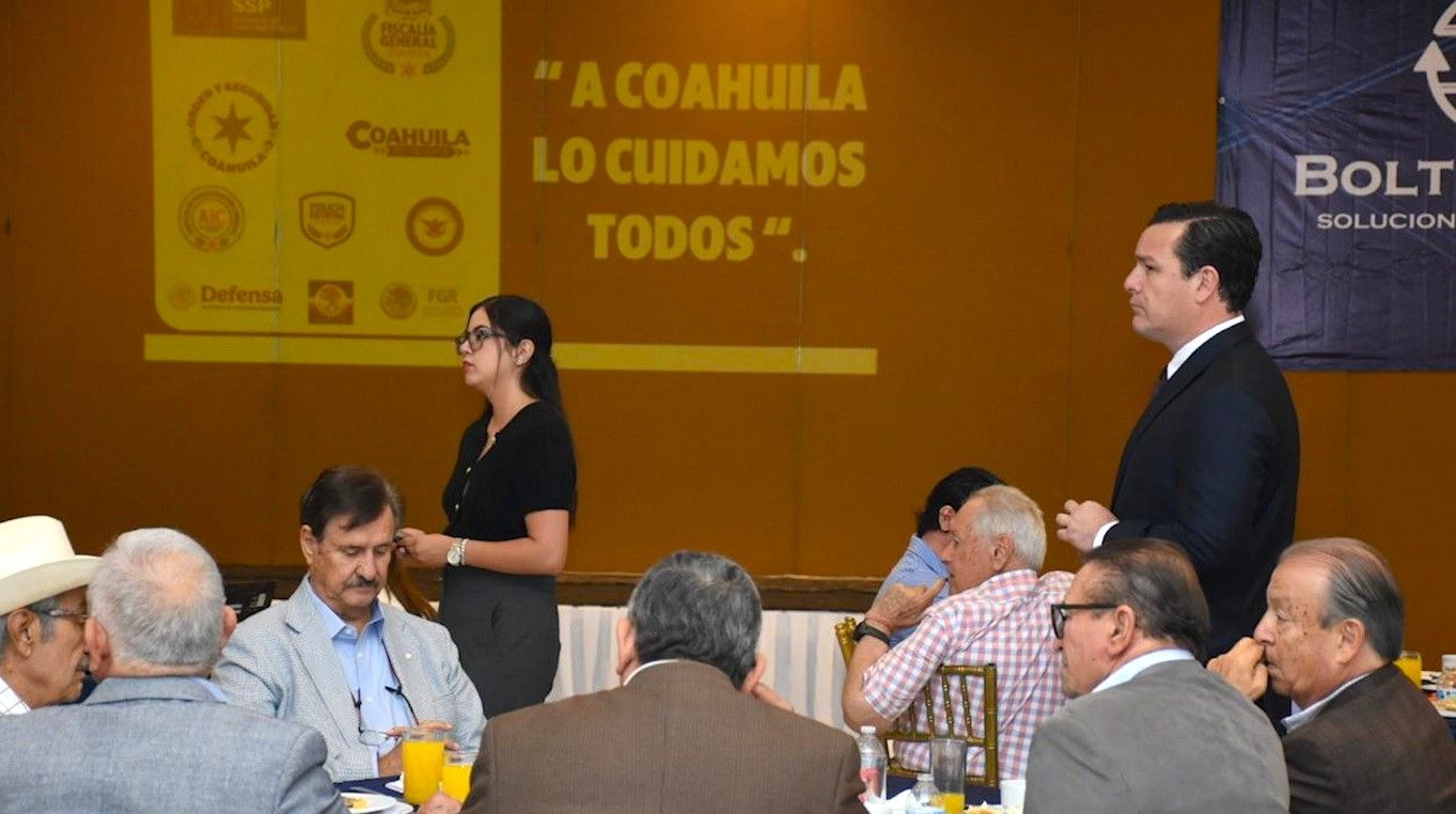 Fiscal General Federico Fernández Montañez se reúne con empresarios de Coparmex Monclova Fiscal General Federico Fernández Montañez se reúne con empresarios de Coparmex Monclova