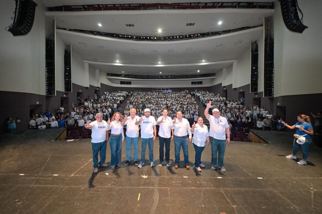 Carlos Villarreal y Octavio Pimentel inauguran en Monclova ENCUDE 2025 Carlos Villarreal y Octavio Pimentel inauguran en Monclova ENCUDE 2025
