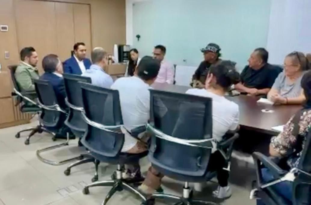 Logra Jesús Nava envío de maestros a secundaria guelatao Logra Jesús Nava envío de maestros a secundaria guelatao