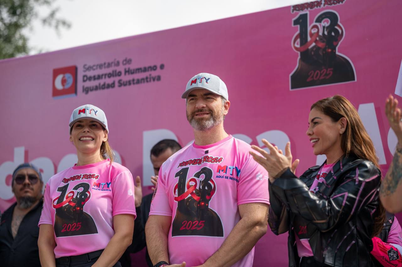 Se tiñe Monterrey de rosa por la salud de las mujeres Se tiñe Monterrey de rosa por la salud de las mujeres