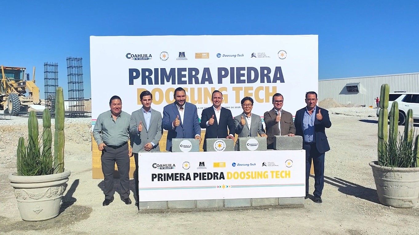 Gobernador Manolo Jiménez coloca primera piedra de planta coreana Doogsung Tech en Monclova Gobernador Manolo Jiménez coloca primera piedra de planta coreana Doogsung Tech en Monclova