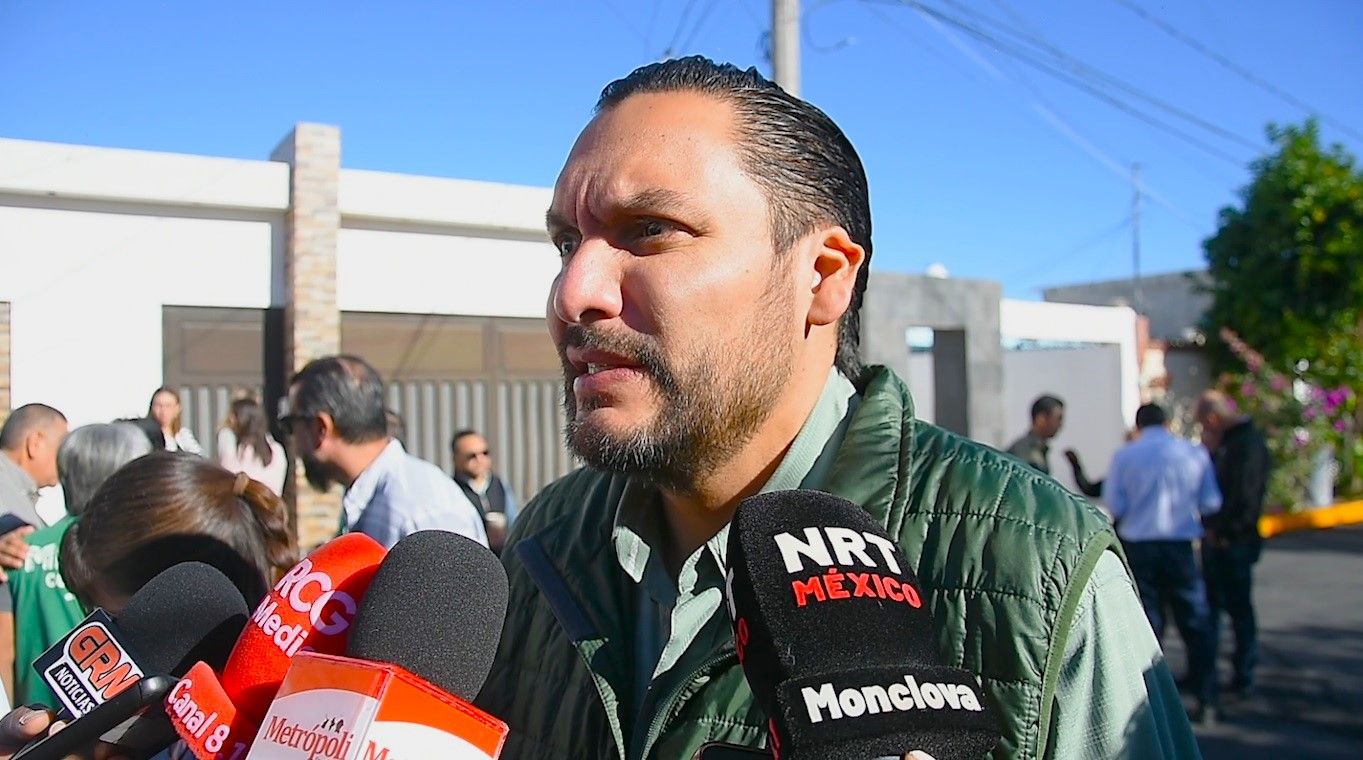 Entrega Carlos Villarreal obra de pavimentación en la colonia Elsa Hernández