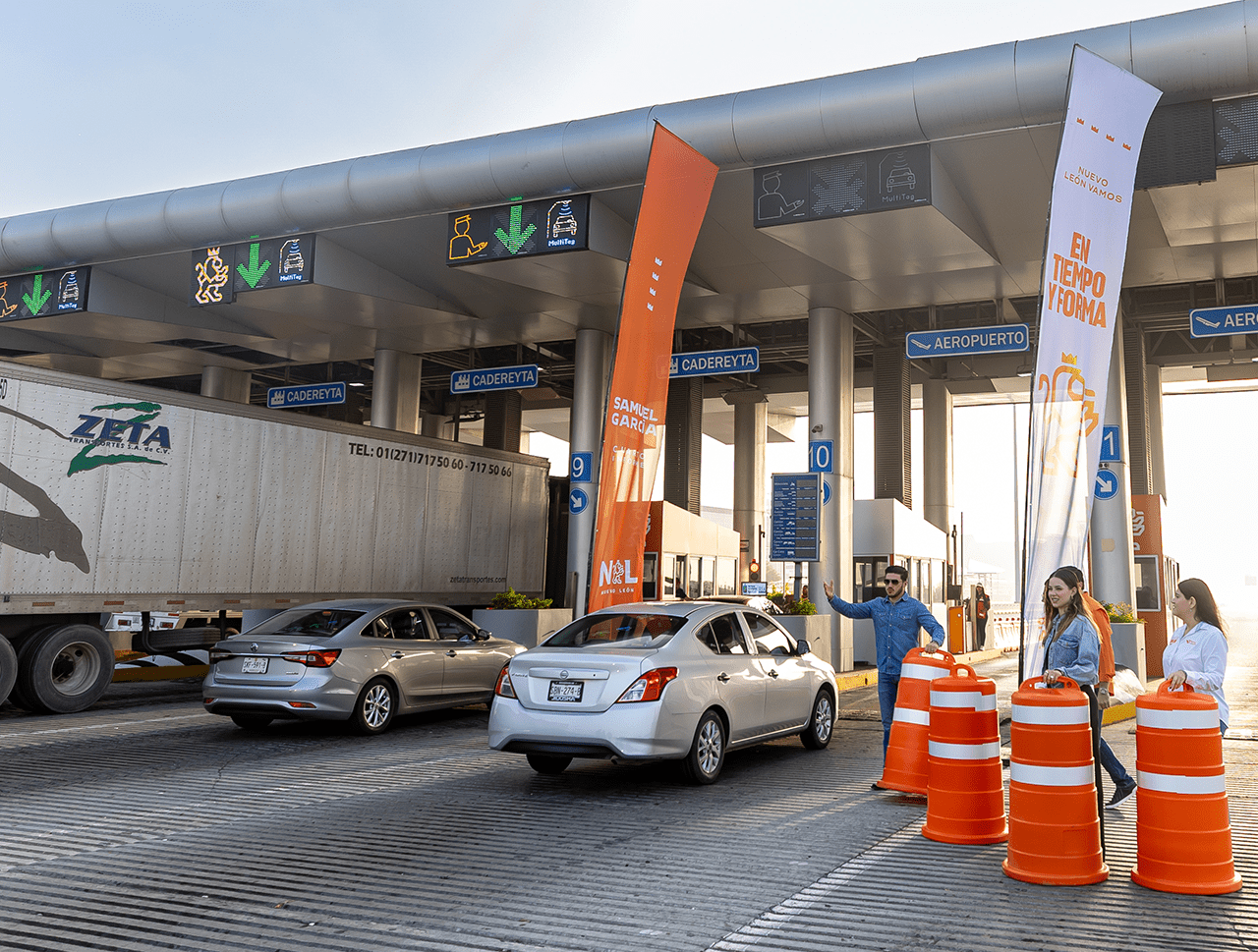 Abre Samuel García Autopista al Aeropuerto de forma gratuita