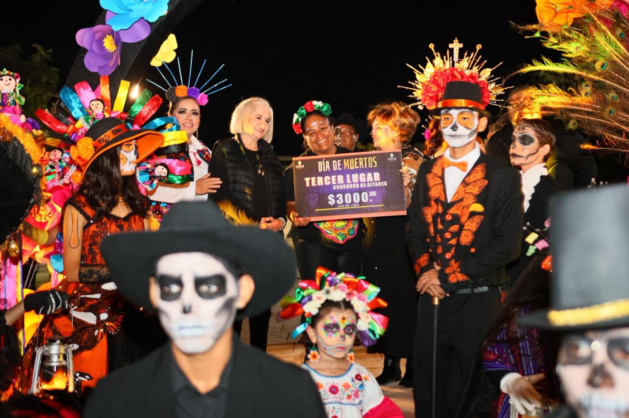 Sabinas celebra con orgullo, color y tradición el Concurso de Catrinas, Catrines y Altares de Muertos 2025