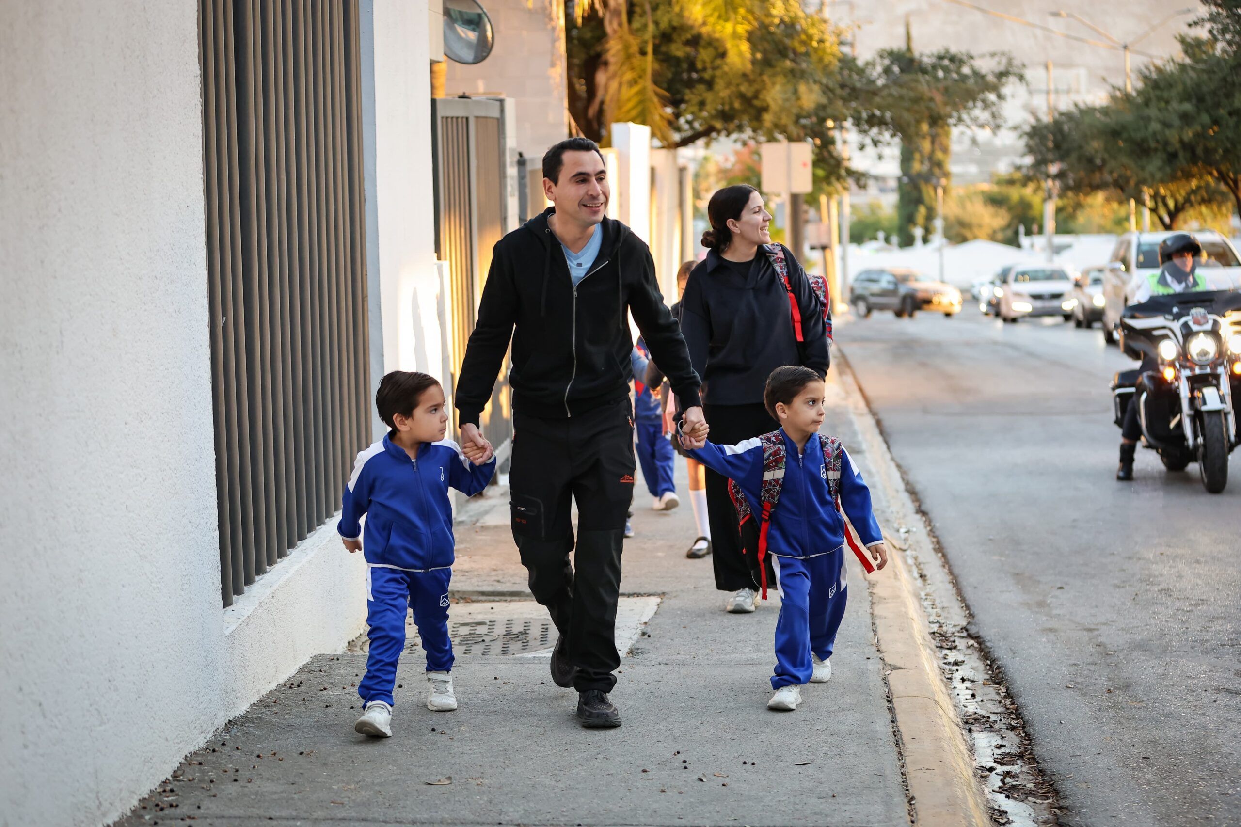 Inicia San Pedro programa piloto “Vámonos Caminando” para promover traslados escolares a pie