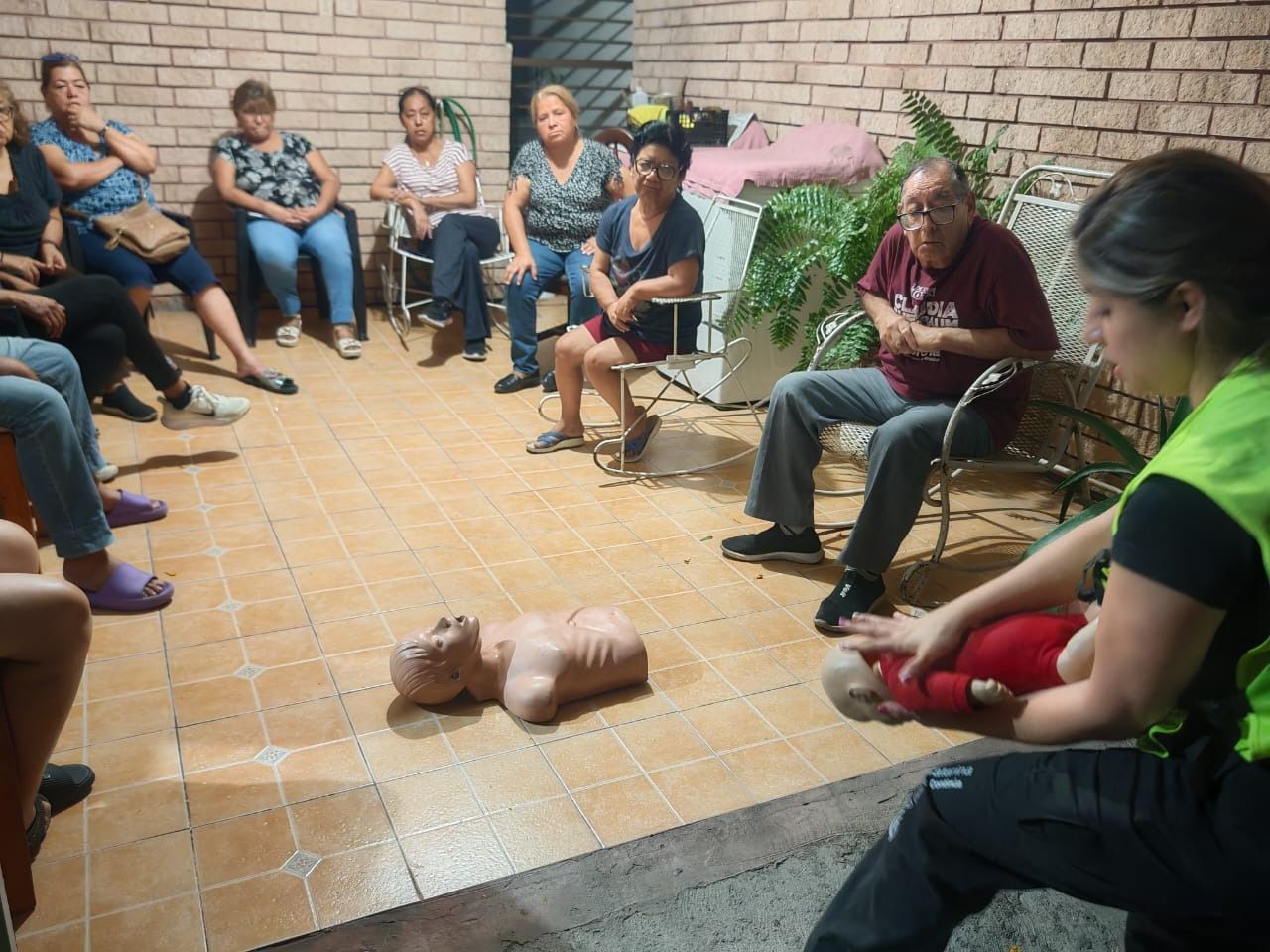 Reciben más de mil 500 santacarinenses pláticas sobre primeros auxilios