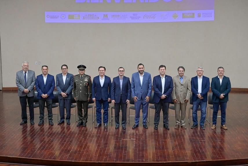 Carlos Villarreal participa en el Encuentro de Negocios CANACINTRA 2025