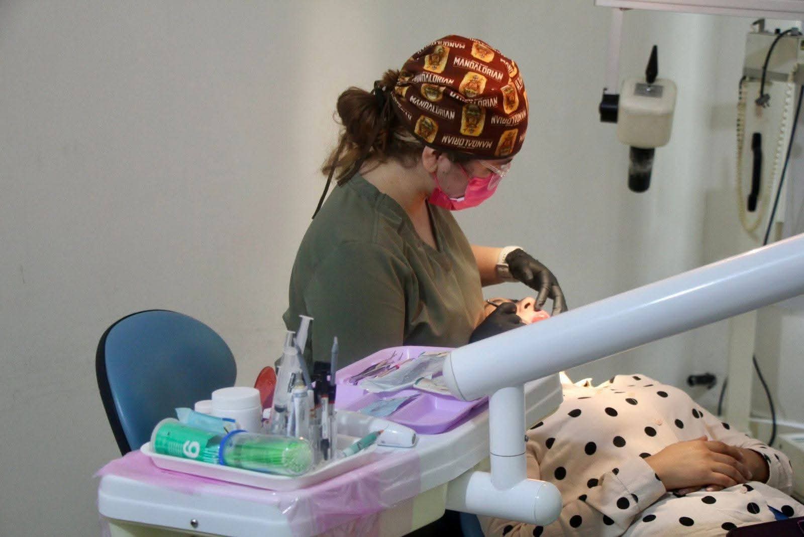 Invitan a atender la salud bucal; el Centro Comunitario Nueva California ofrece servicio dental