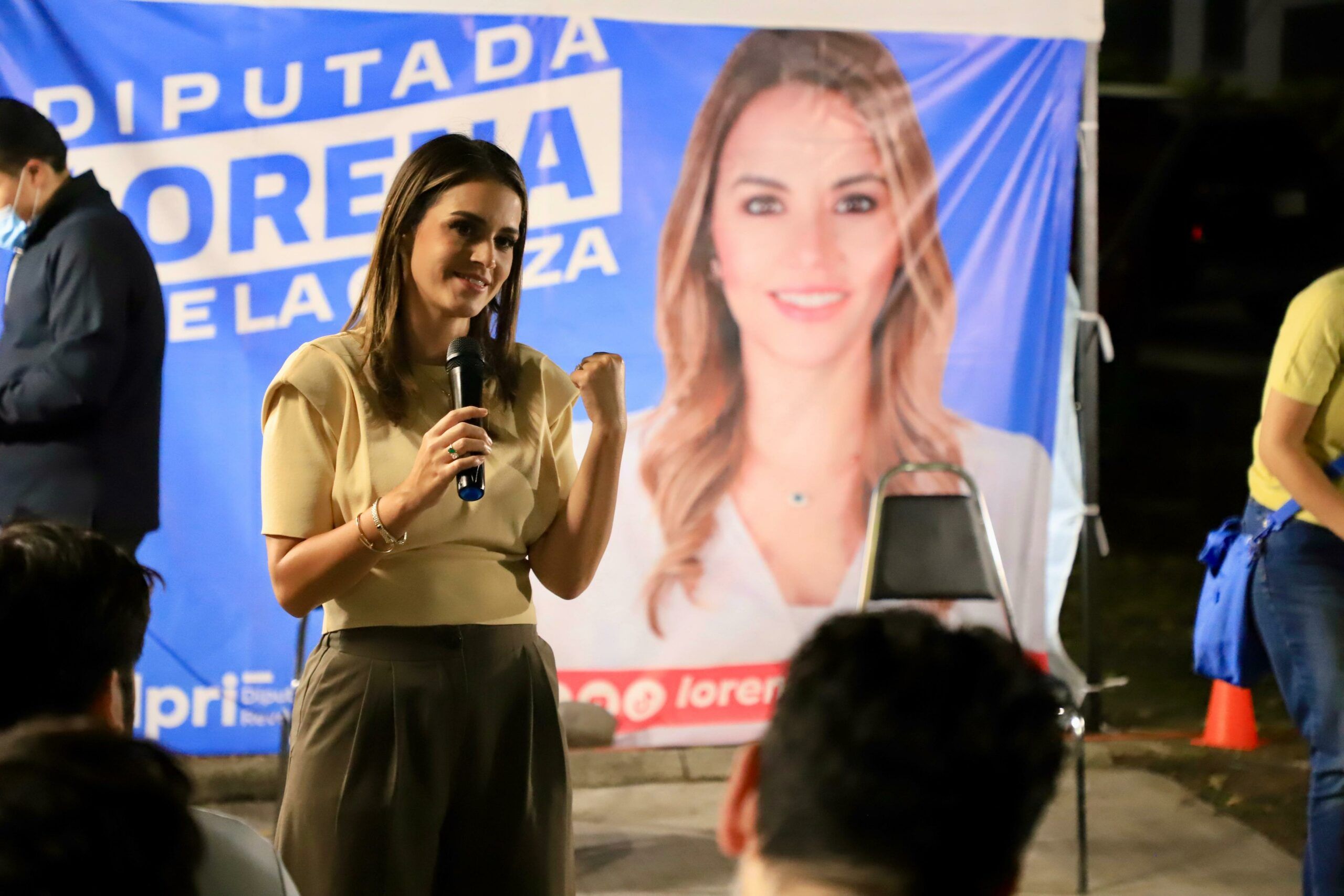 Lleva Lorena de la Garza jornadas de vacunación a colonias de Monterrey