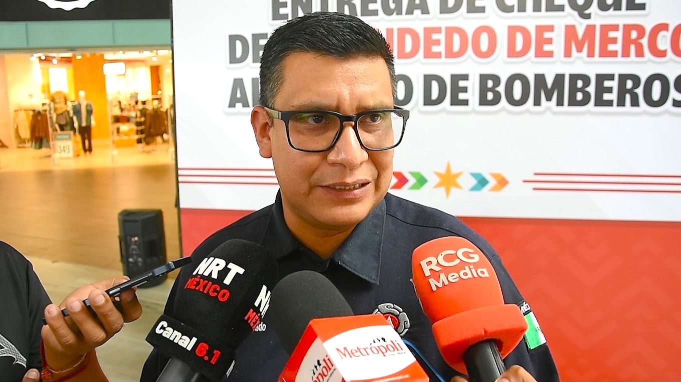 Dos vehículos se incendian en la colonia Los Bosques de Monclova