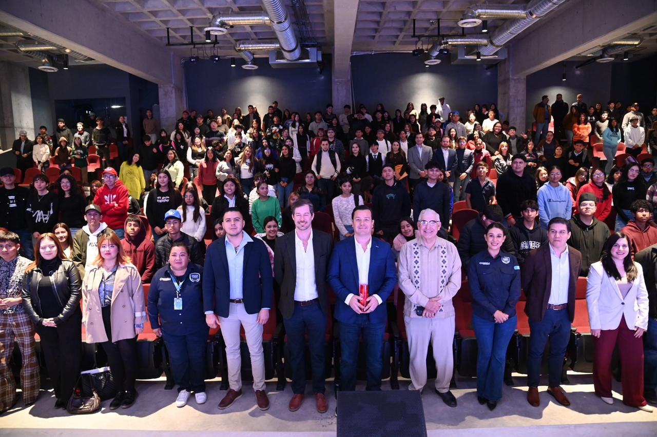 Estudiantes de la Universidad Carolina se suman a la Red de Seguridad de Coahuila