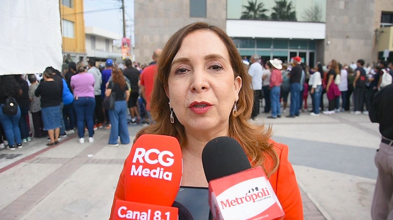 Más de 4,500 participantes desfilan en Monclova por el 115 aniversario de la Revolución Mexicana