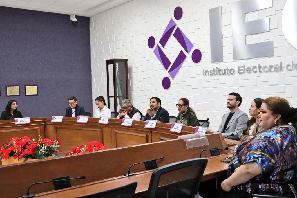 Reciben Comités Distritales del IEC mensaje previoal arranque del Proceso Electoral 2025-2026