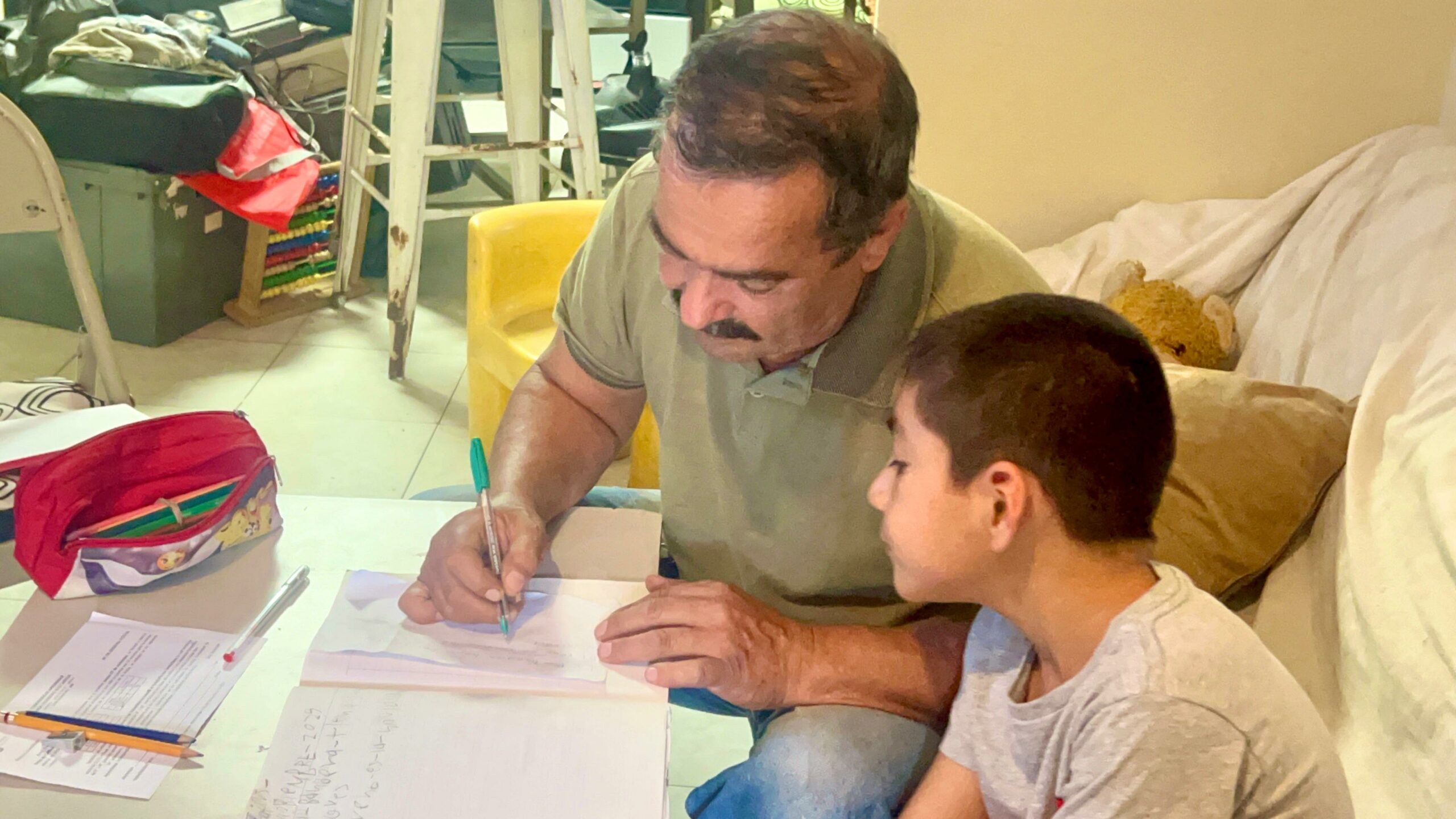 Apoyan padres de menores autistas subasta de predios para construcción del Centro de Atención al Autismo