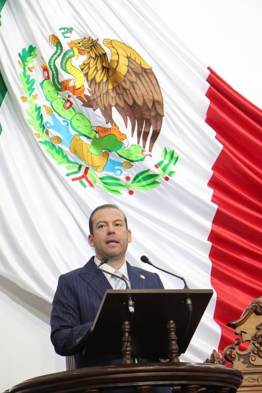 Diputado Felipe González presenta iniciativa para tomar medidas ante la modificación de placas vehiculares