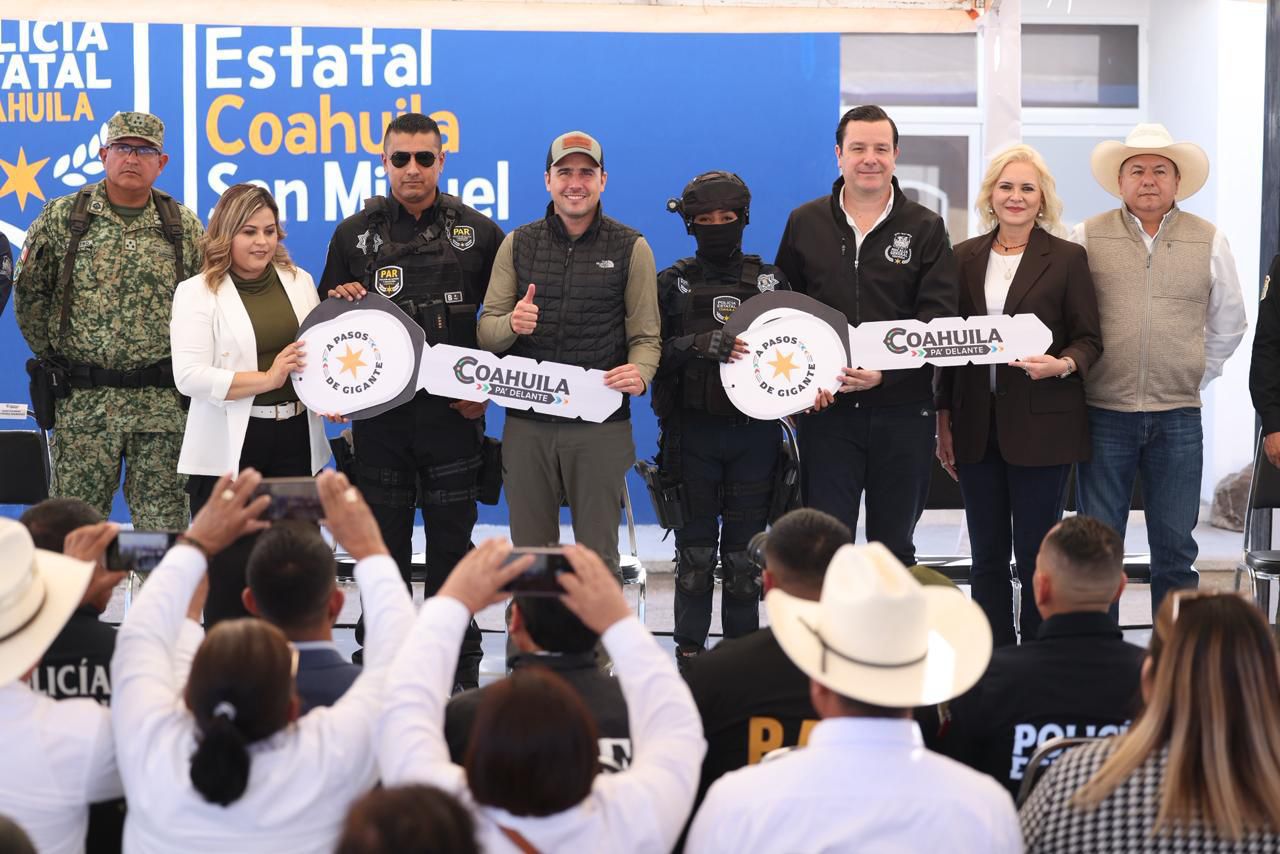 Entrega Manolo Jiménez 3 cuarteles más para blindar Coahuila