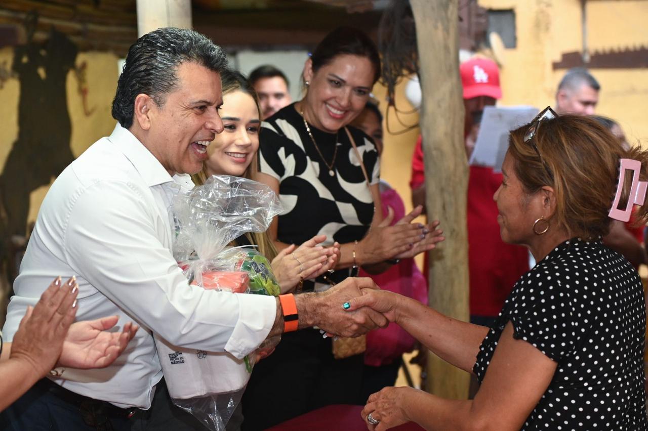 Fortalece Lalo Gattás acercamiento con el pueblo de Victoria