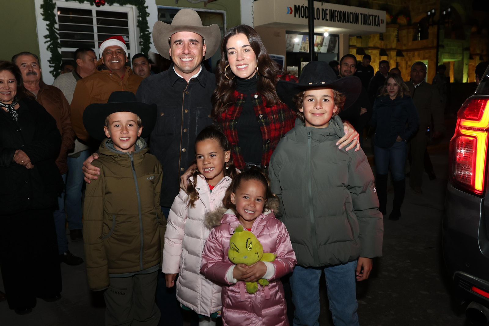 Inauguran Manolo Jiménez y Paola Rodríguez Villamagia 2025