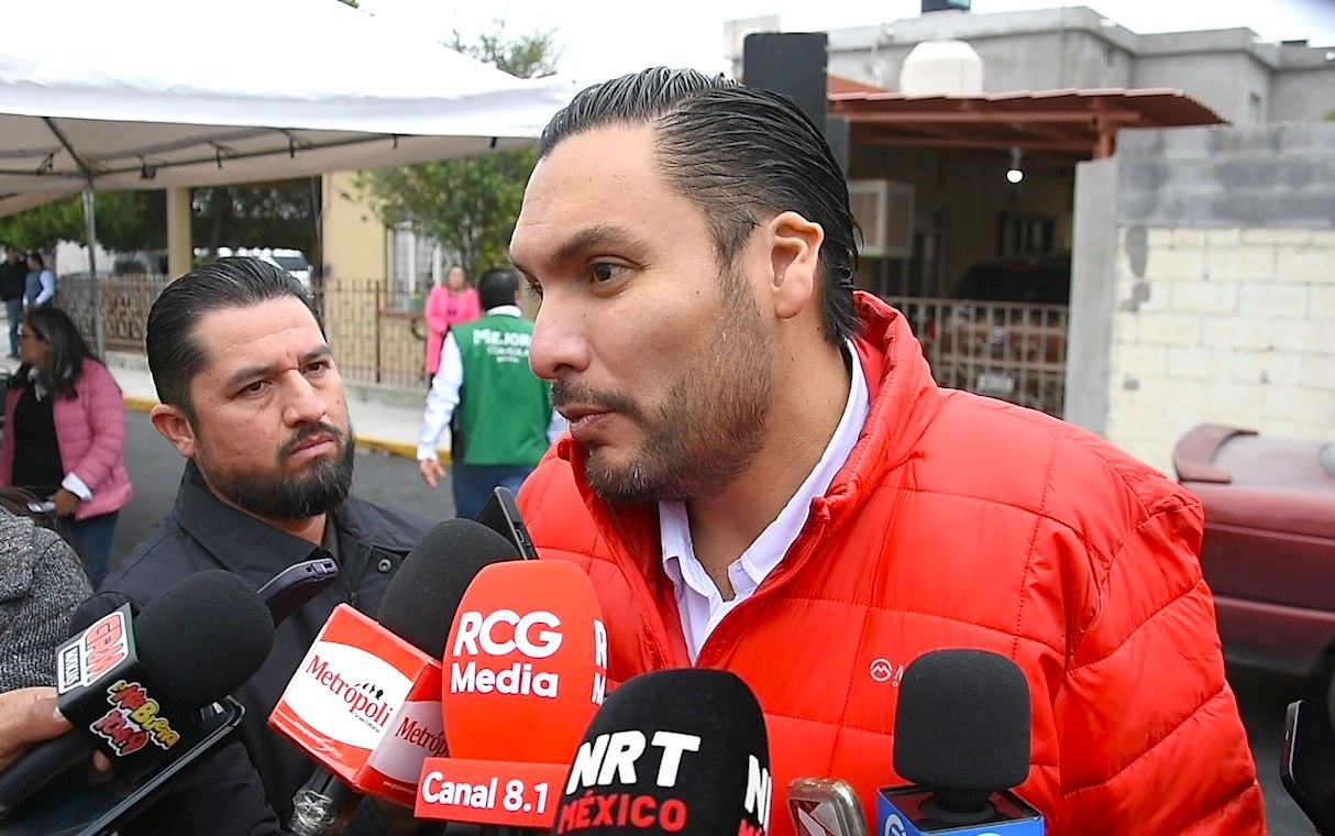 Carlos Villarreal entrega dos nuevas obras de recarpeteo en Monclova
