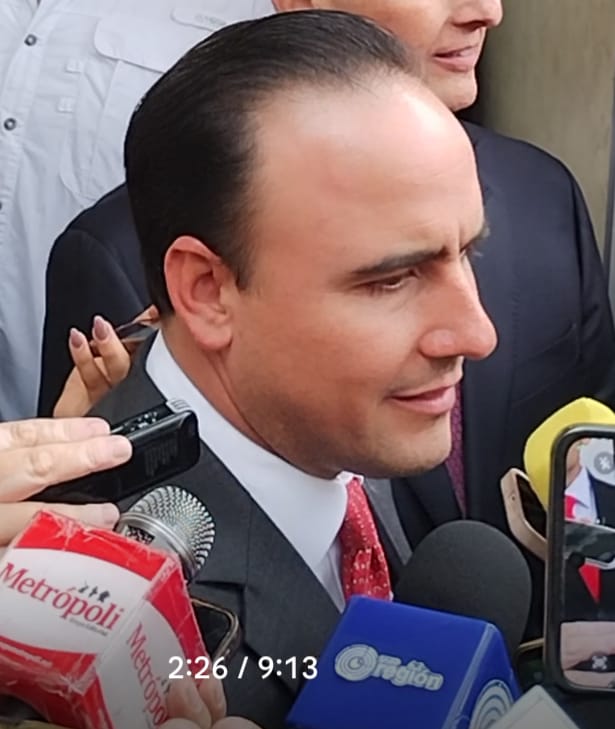 Manolo Jiménez reconoce resultados en Torreón y reafirma trabajo en equipo con el alcalde Román Cepeda