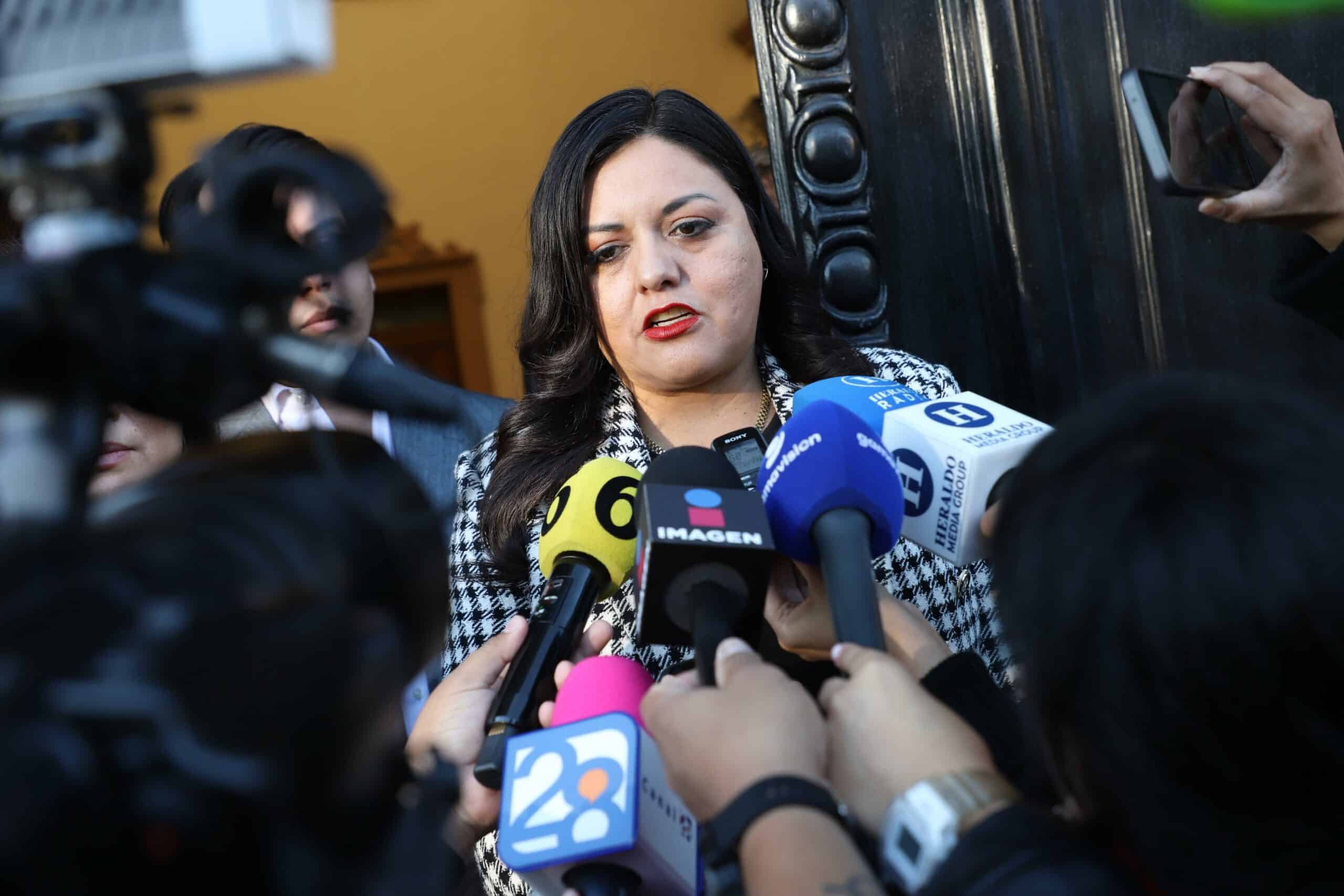 Notifica Congreso de Nuevo León aprobación de presupuesto al Gobernador