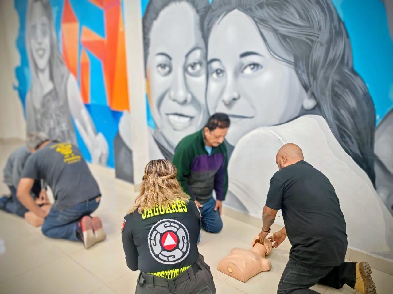 Imparte Jaguares cursos de seguridad y prevención a dueños de talleres mecánicos