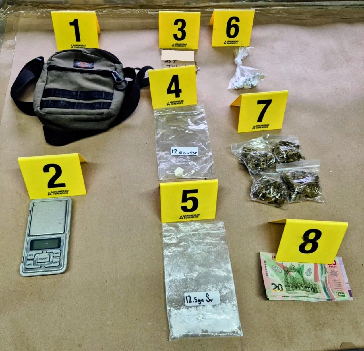 Cateo de Fiscalía en Monterrey deja un detenido y aseguramiento de presuntos narcóticos