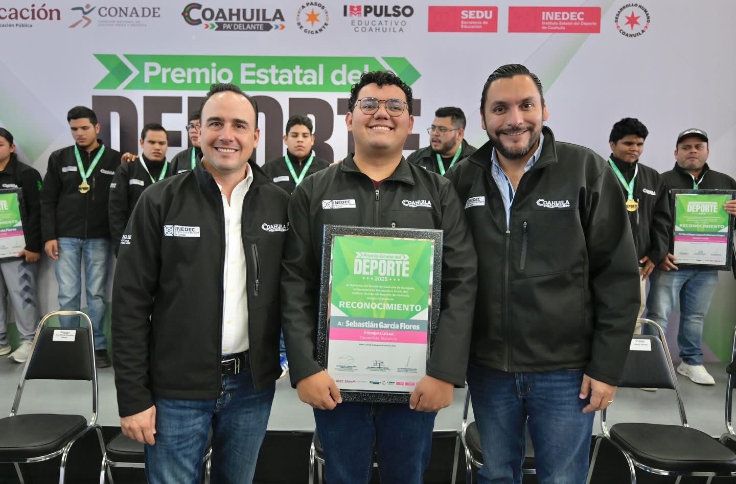 El monclovense Sebastián García recibe el Premio Estatal del Deporte 2025