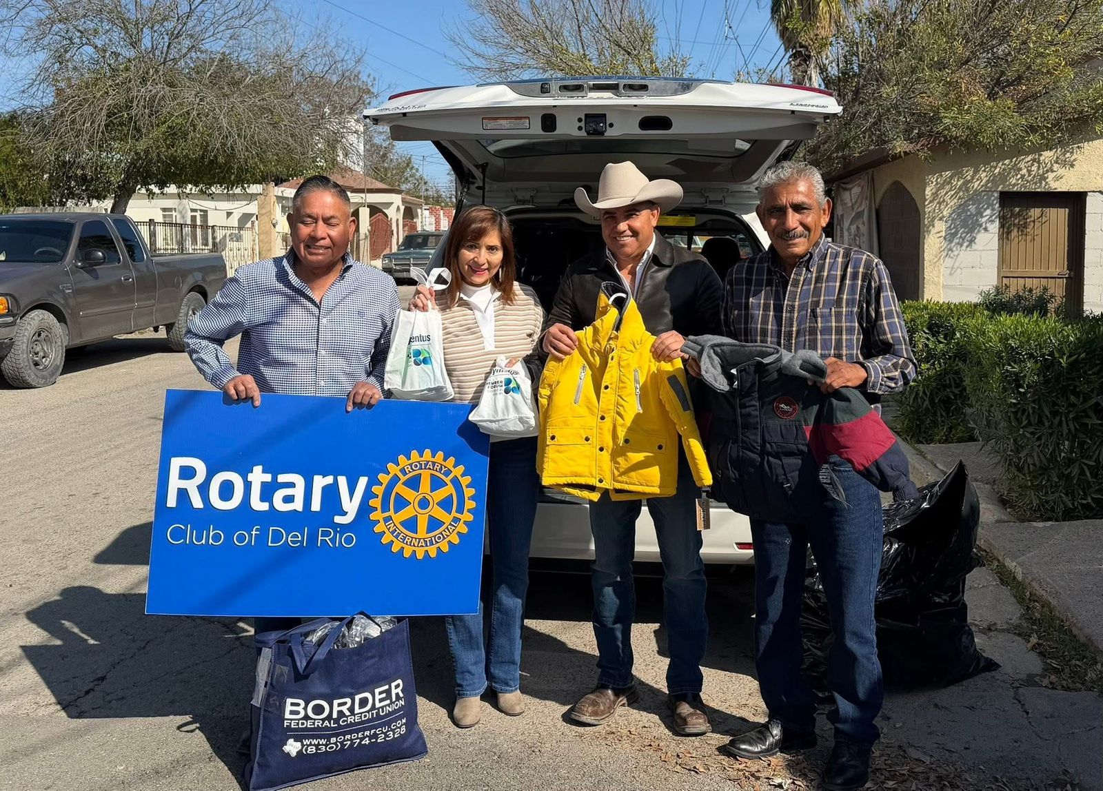 Chano Díaz agradece donación solidaria y la confianza depositada en Sabinas