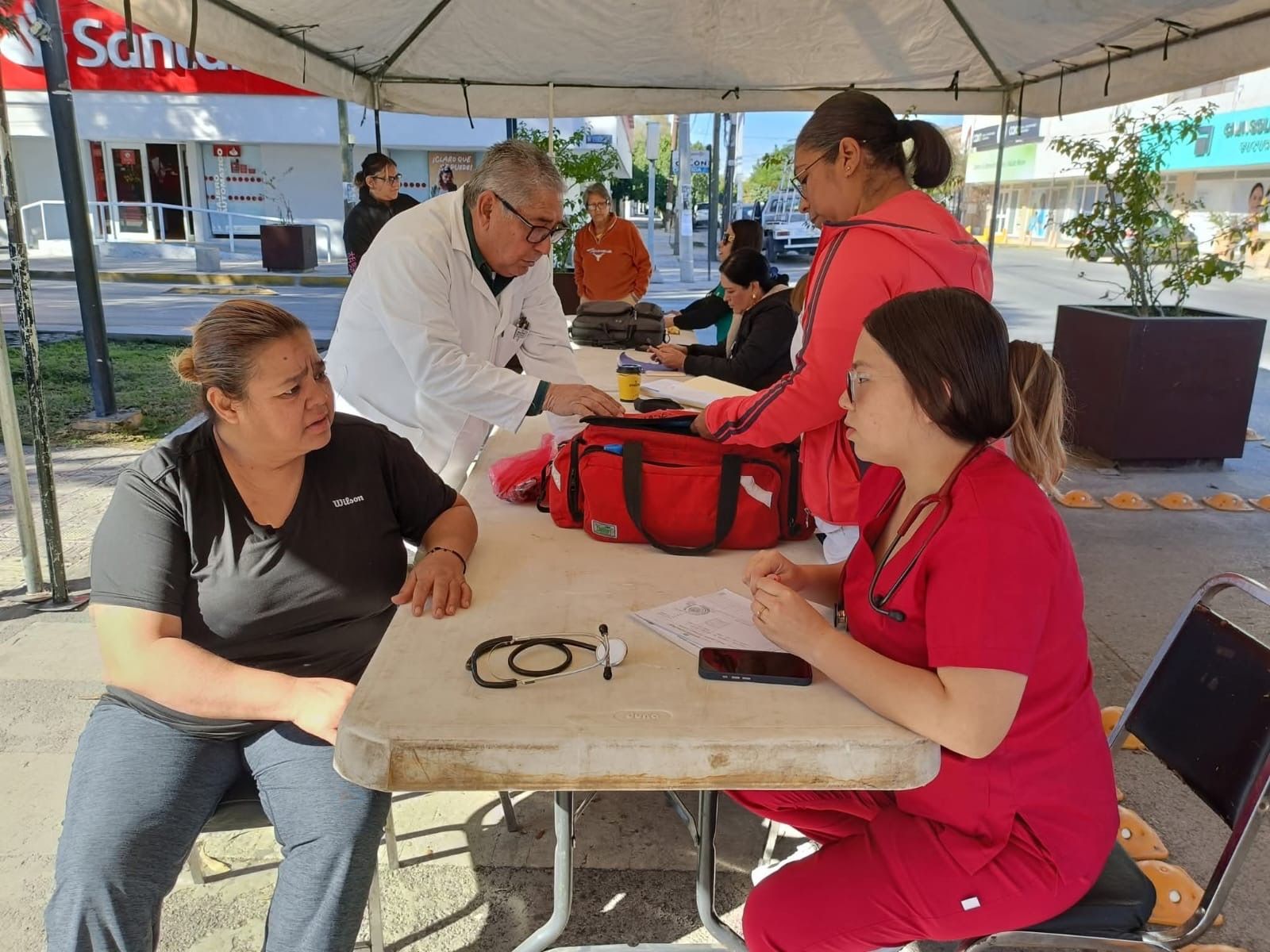 Refuerzan la atención preventiva con servicios de salud a bajo costo