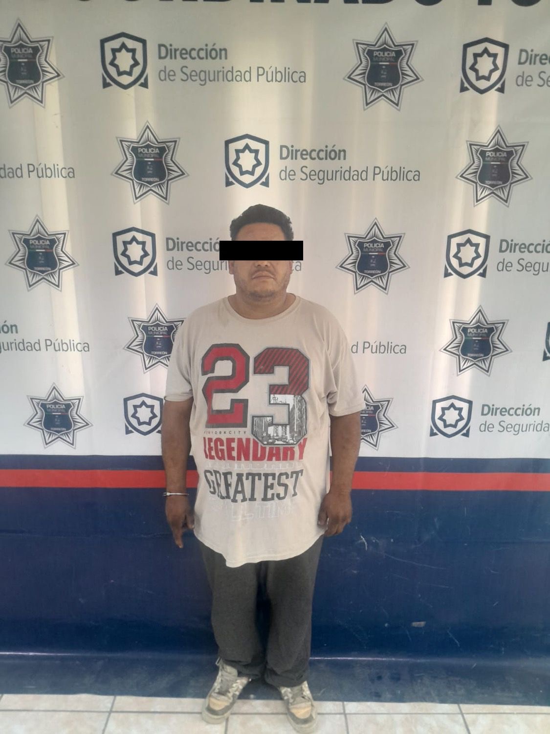 POLICÍA DE TORREÓN ASEGURA A SUJETO POR AMENAZAS EN LA COLONIA VENCEDORA