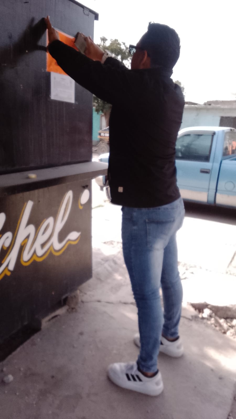 Plazas y Mercados mantiene supervisión permanente en puestos fijos y semifijos; vigilan que no obstruyan el paso peatonal