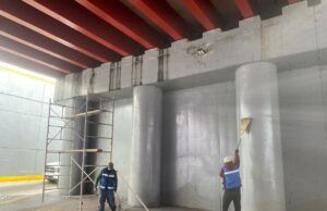 Protegen la imagen urbana con aplicación de pintura antigraffiti