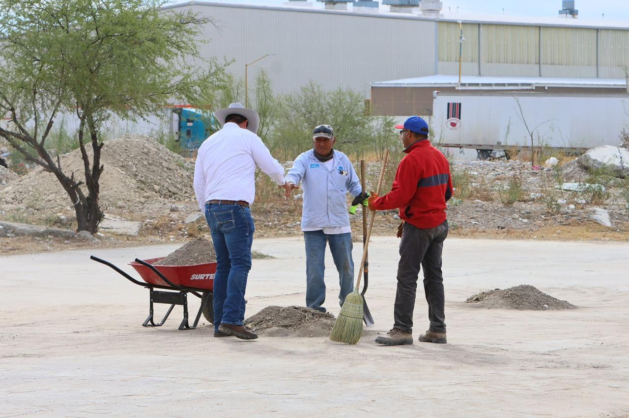 Gobierno de Sabinas refuerza acciones de ecología y alumbrado público en Colonias y Villas