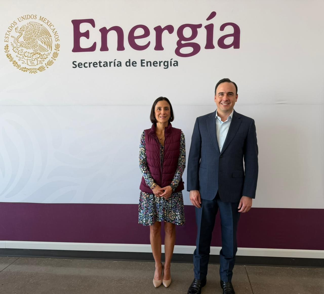 Exitosa reunión entre el Gobernador Manolo Jiménez y la Secretaría de Energía