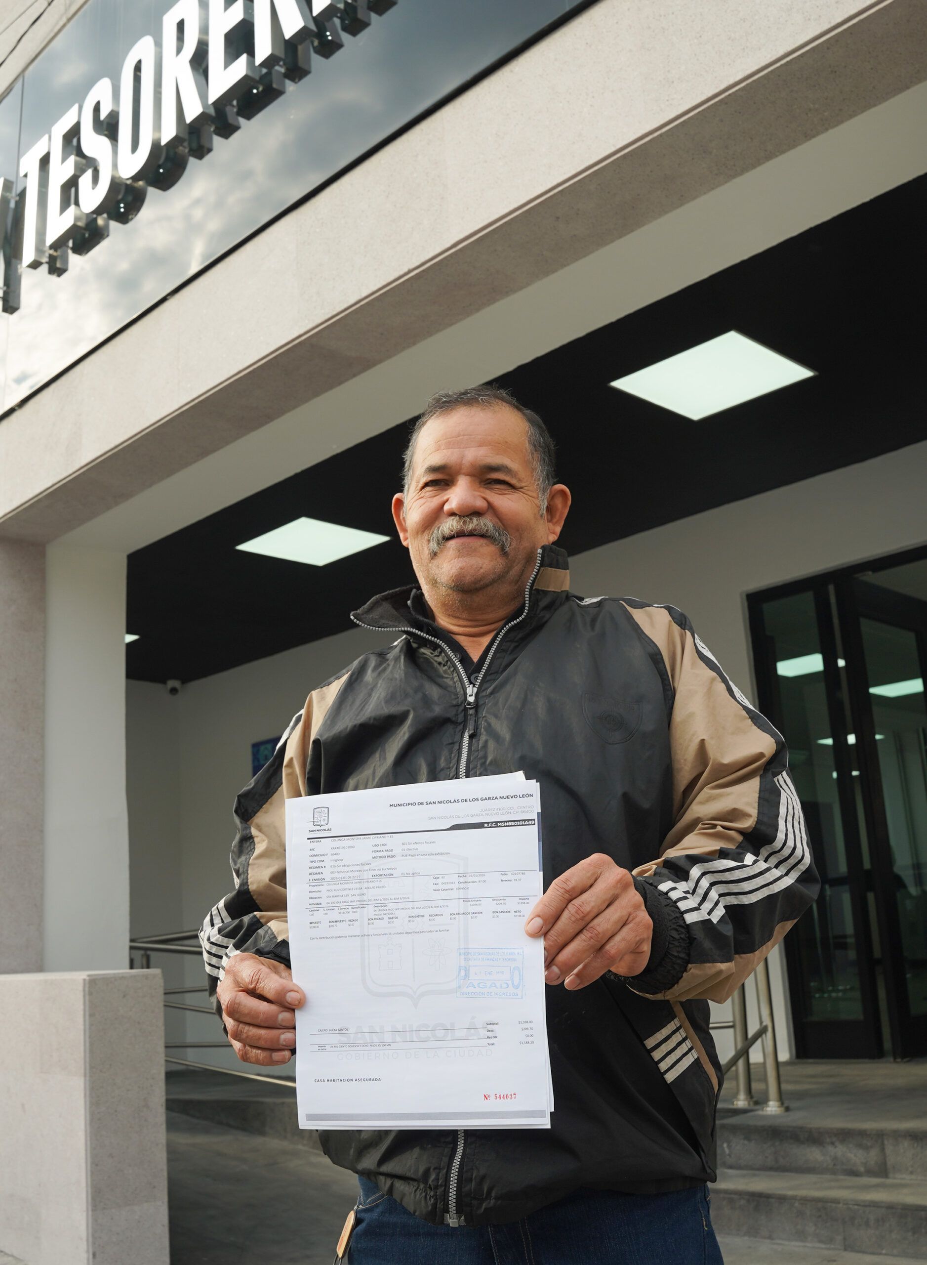 Cumplen más de 5 mil nicolaítas con pago de predial en primer día