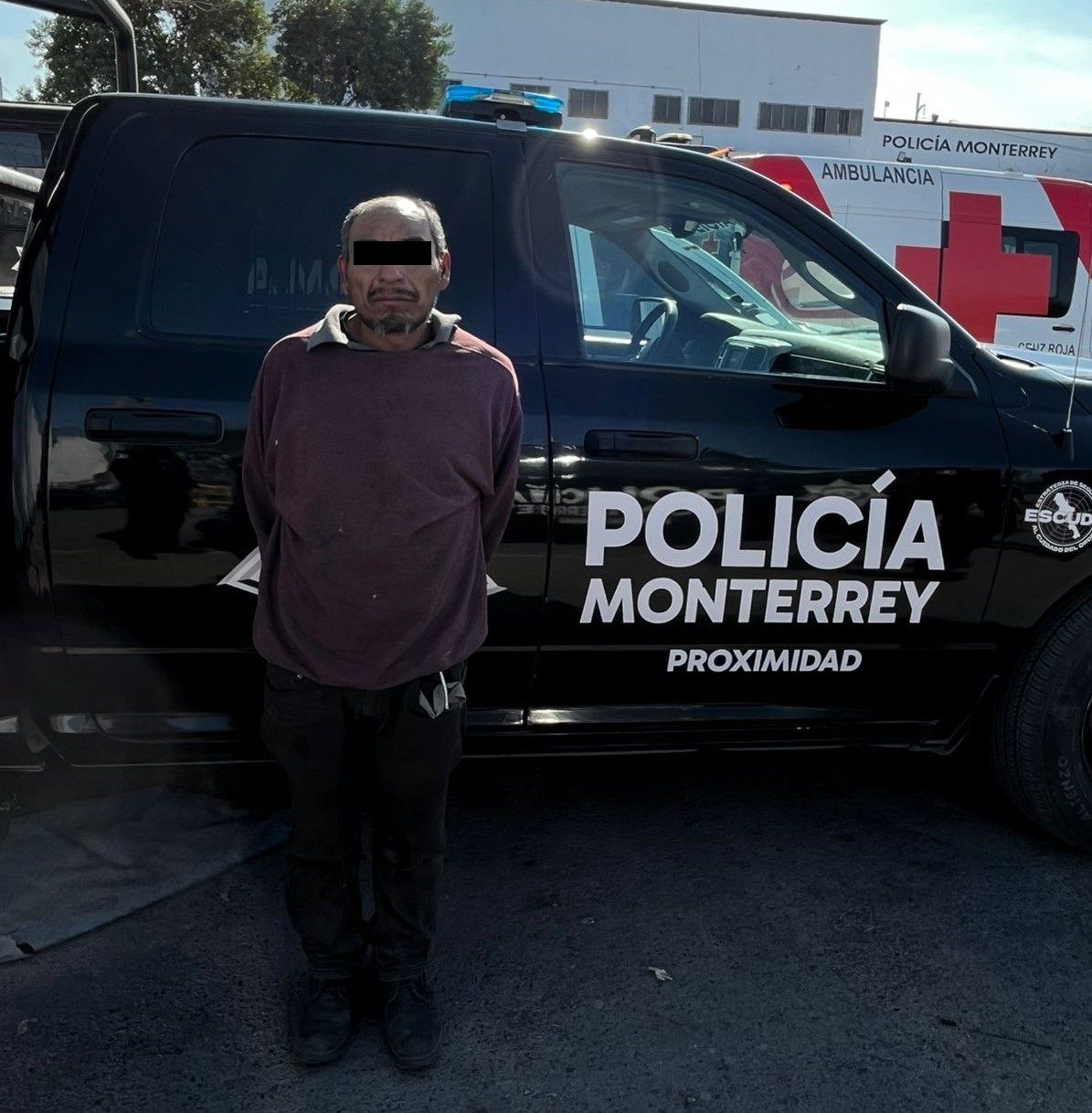 Detiene Policía de Monterrey a sujeto con posesión de arma tipo escuadra