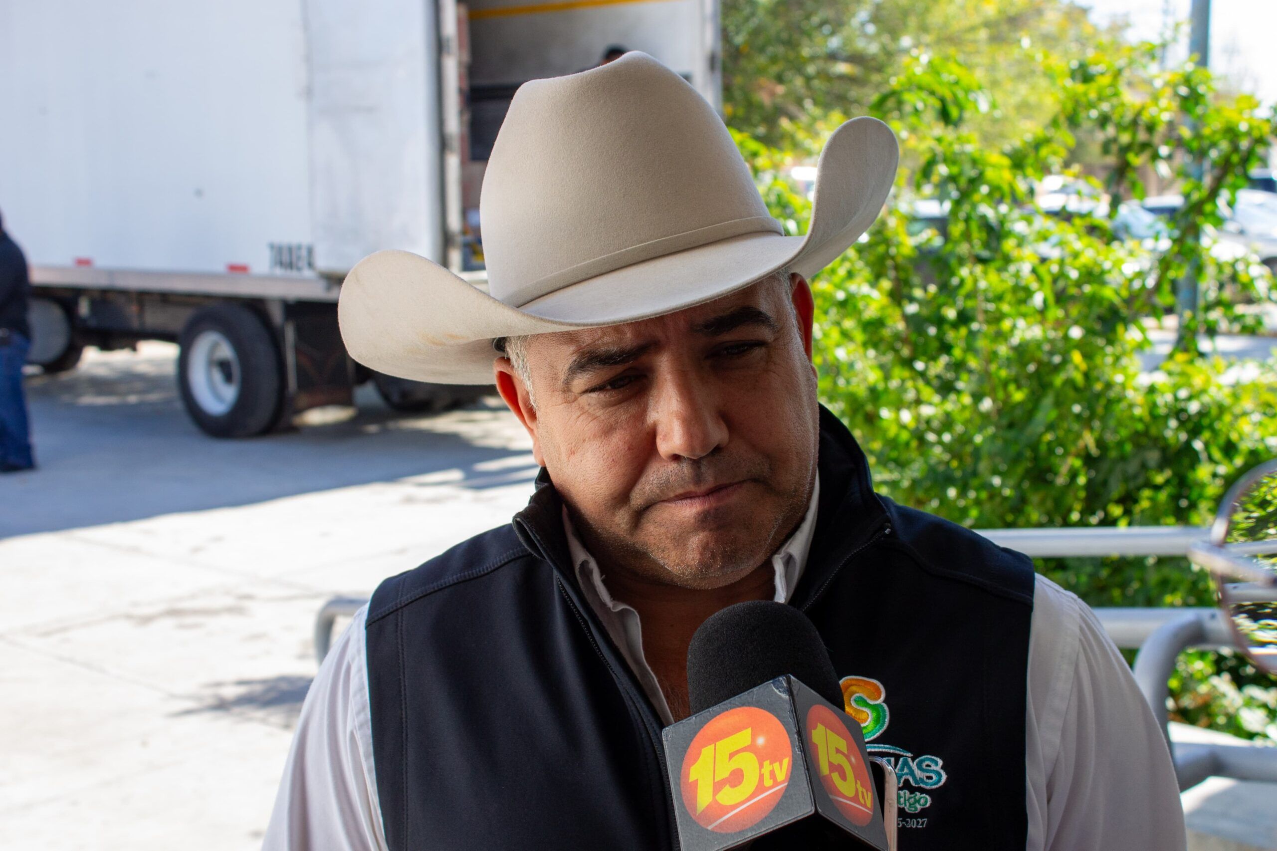 Chano Díaz Iribarren cumple con hechos: pavimentación en la colonia Las Vírgenes