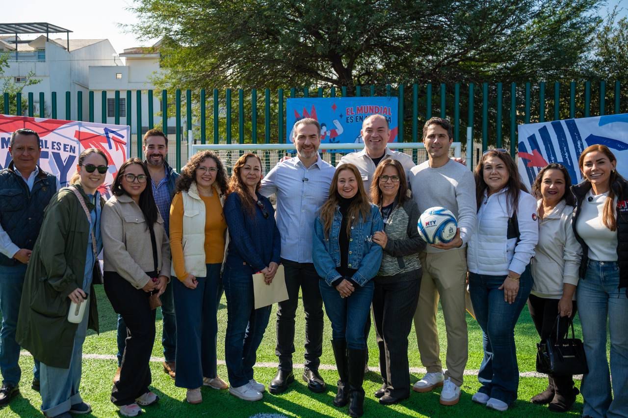 Remodela y entrega Adrián de la Garza parque en Residencial Puerta de Hierro