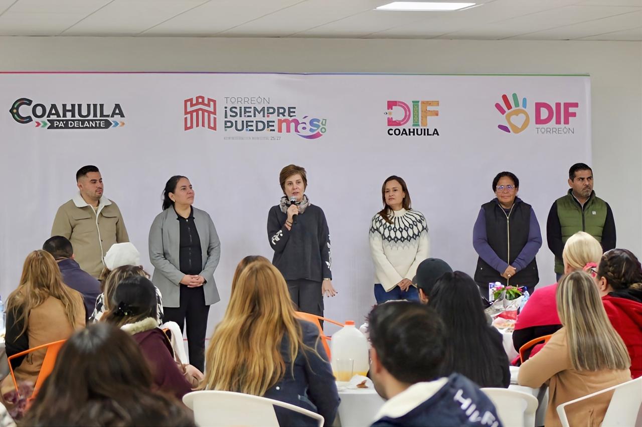 Celebran el Día del Trabajador DIF en Torreón