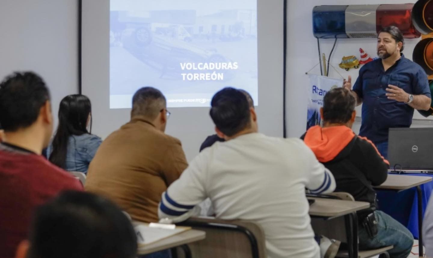 Realizan primera sesión del año del programa deReeducación Vial para conductores involucrados en volcaduras