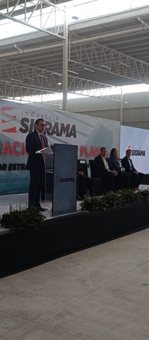 Inaugura Secretario de Economía de Coahuila nueva planta SIGRAMA en Torreón con inversión de 3 millones de dólares